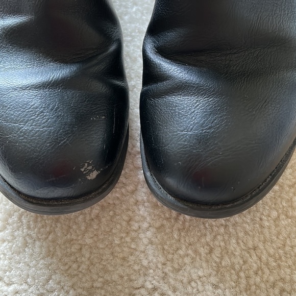 Tall black boots - Picture 2 of 3